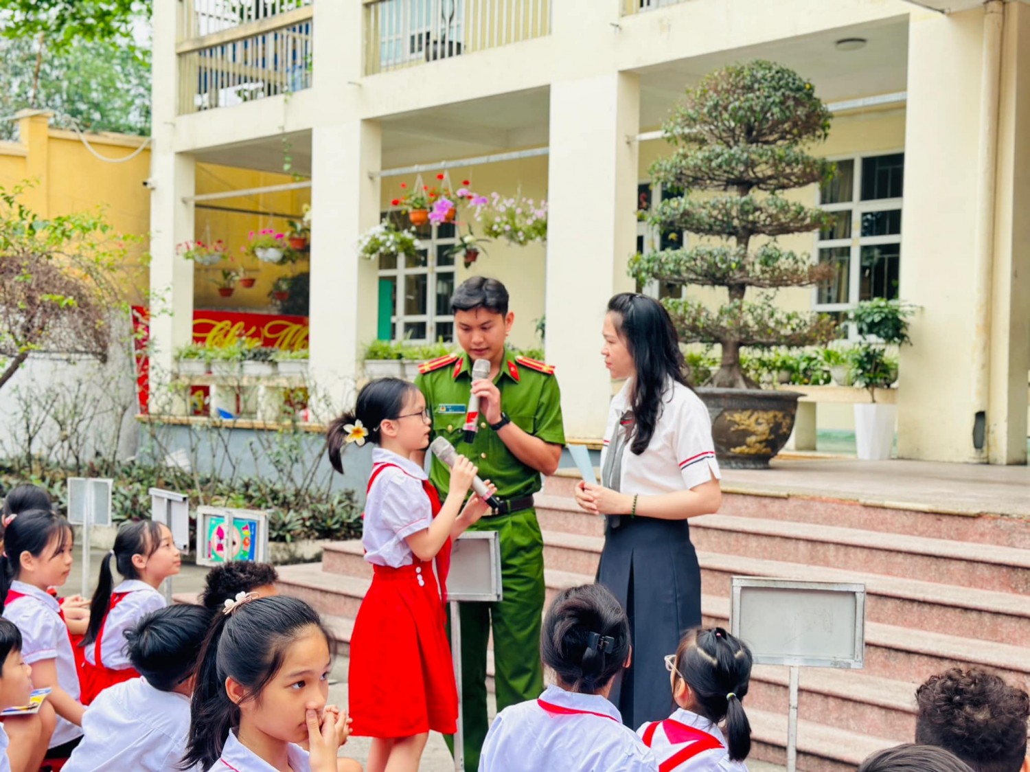 Triển khai công tác tuyên truyền giáo dục ATGT, PCCC trong trường học năm 2024